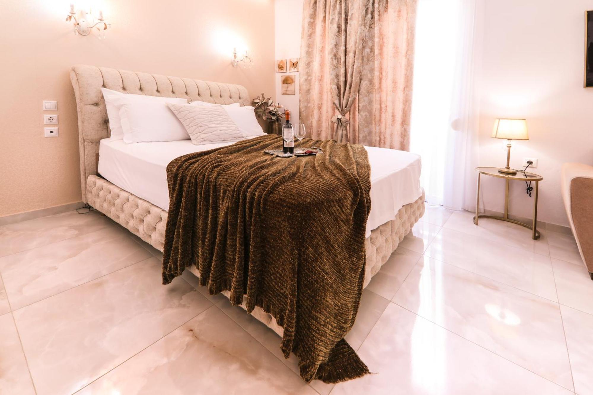 Goldenspace Exquisite Suite Near The Port Волос Экстерьер фото